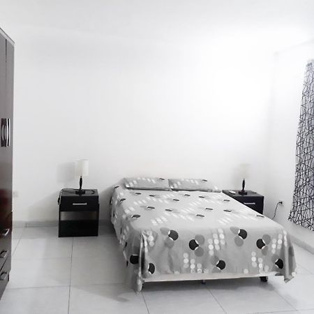 סנטה קרוז דה לה סיירה City Lodge Apart מראה חיצוני תמונה