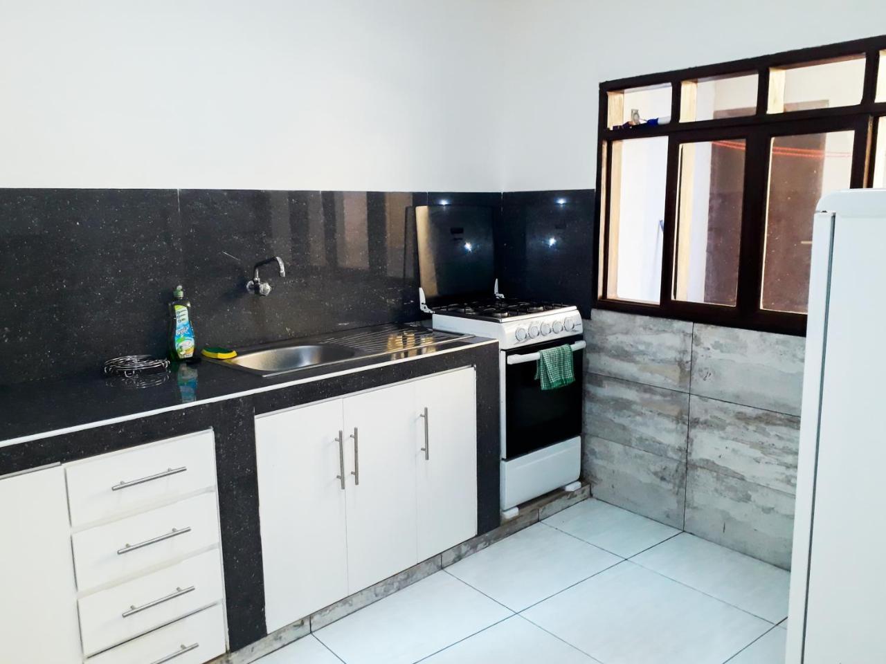 סנטה קרוז דה לה סיירה City Lodge Apart מראה חיצוני תמונה